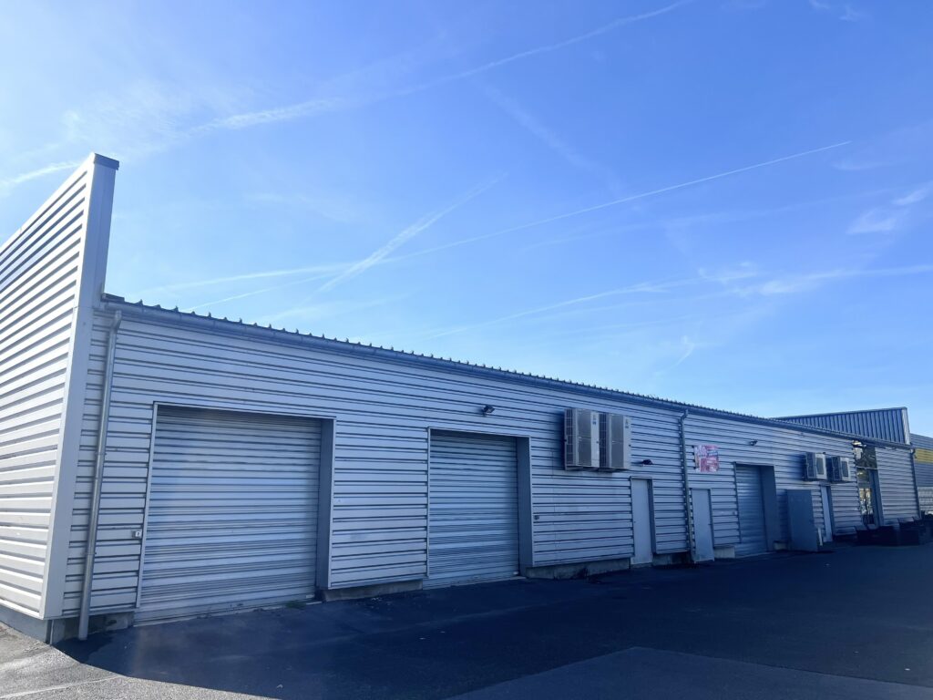 Lieu de tournage proche de Paris avec plateau de cinéma et grand espace modulable